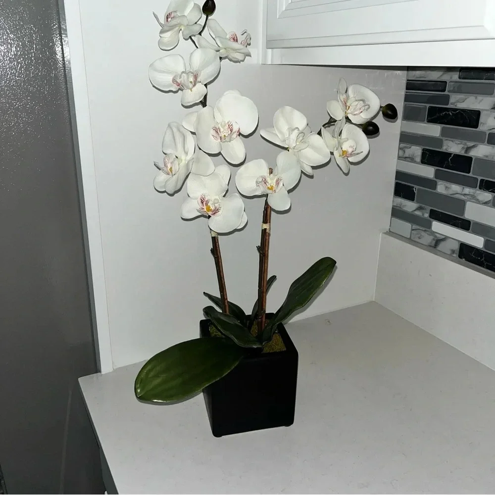White‎ Faux Orchid Artificial Flowers with Vase Faux Plant Floral for Home Decor